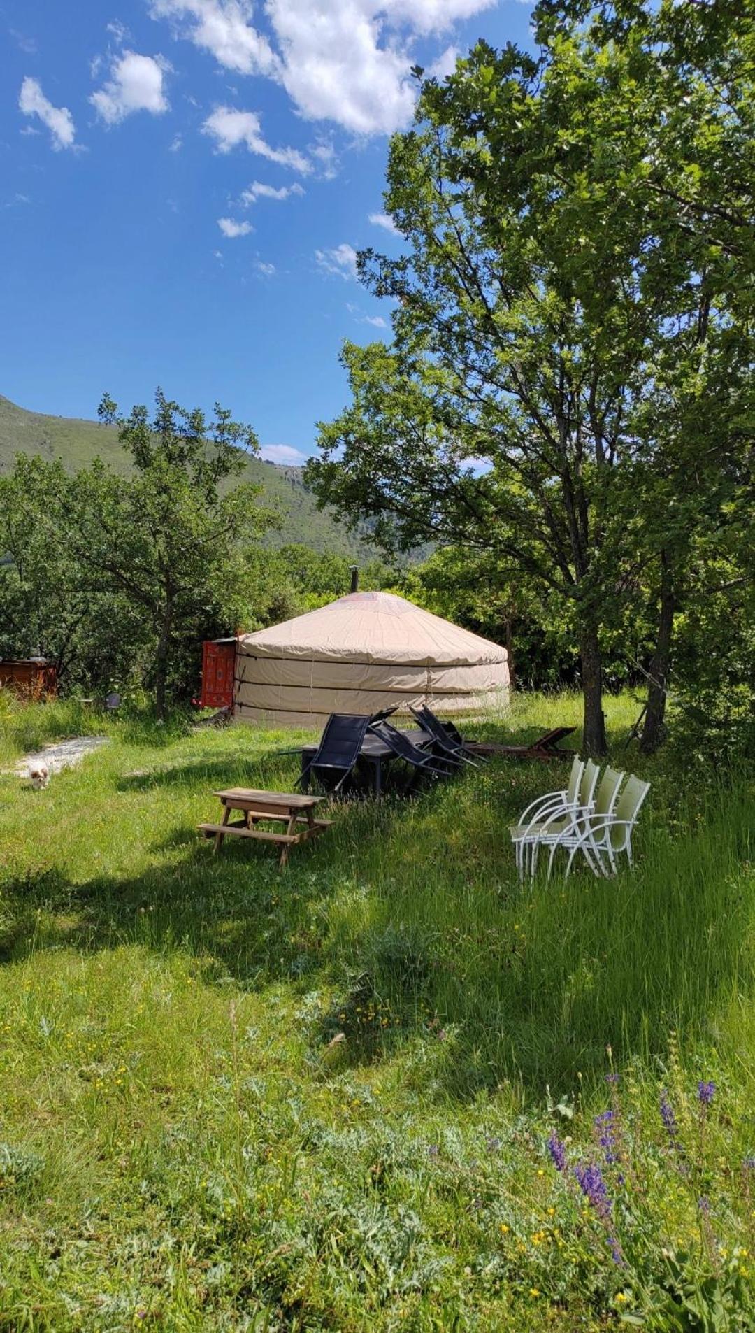Yourte Nomade Lucéram Buitenkant foto